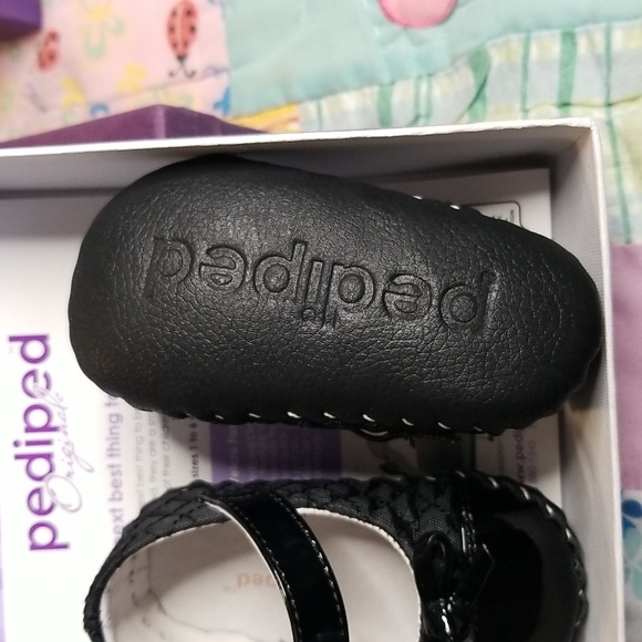 Pediped Black Patent leather & Quilted Fabric w/bow. Naomi 0-6 Months - Picture 3 of 4